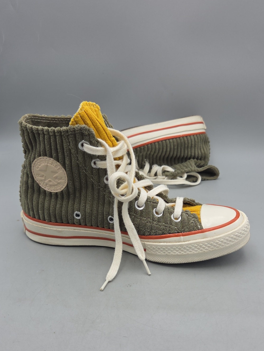 Converse Corduroy Green Olive Lace Up Sneakers Women 6